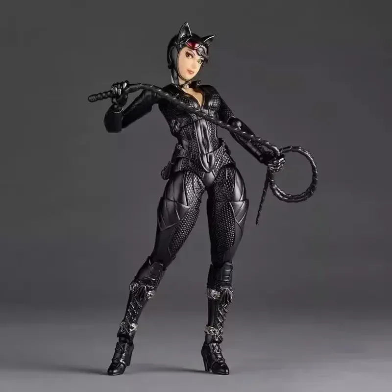 Original Super-Movable Surprise Yamaguchi Dc Catwoman Superhero Series Charming Catwoman Doll Movable Model Gift