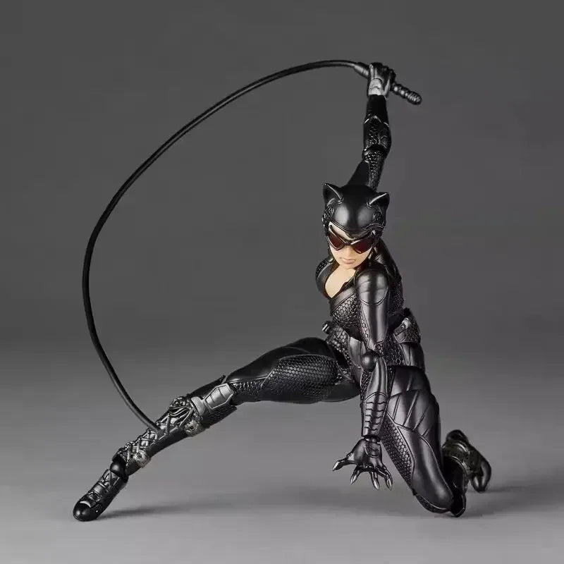 Original Super-Movable Surprise Yamaguchi Dc Catwoman Superhero Series Charming Catwoman Doll Movable Model Gift